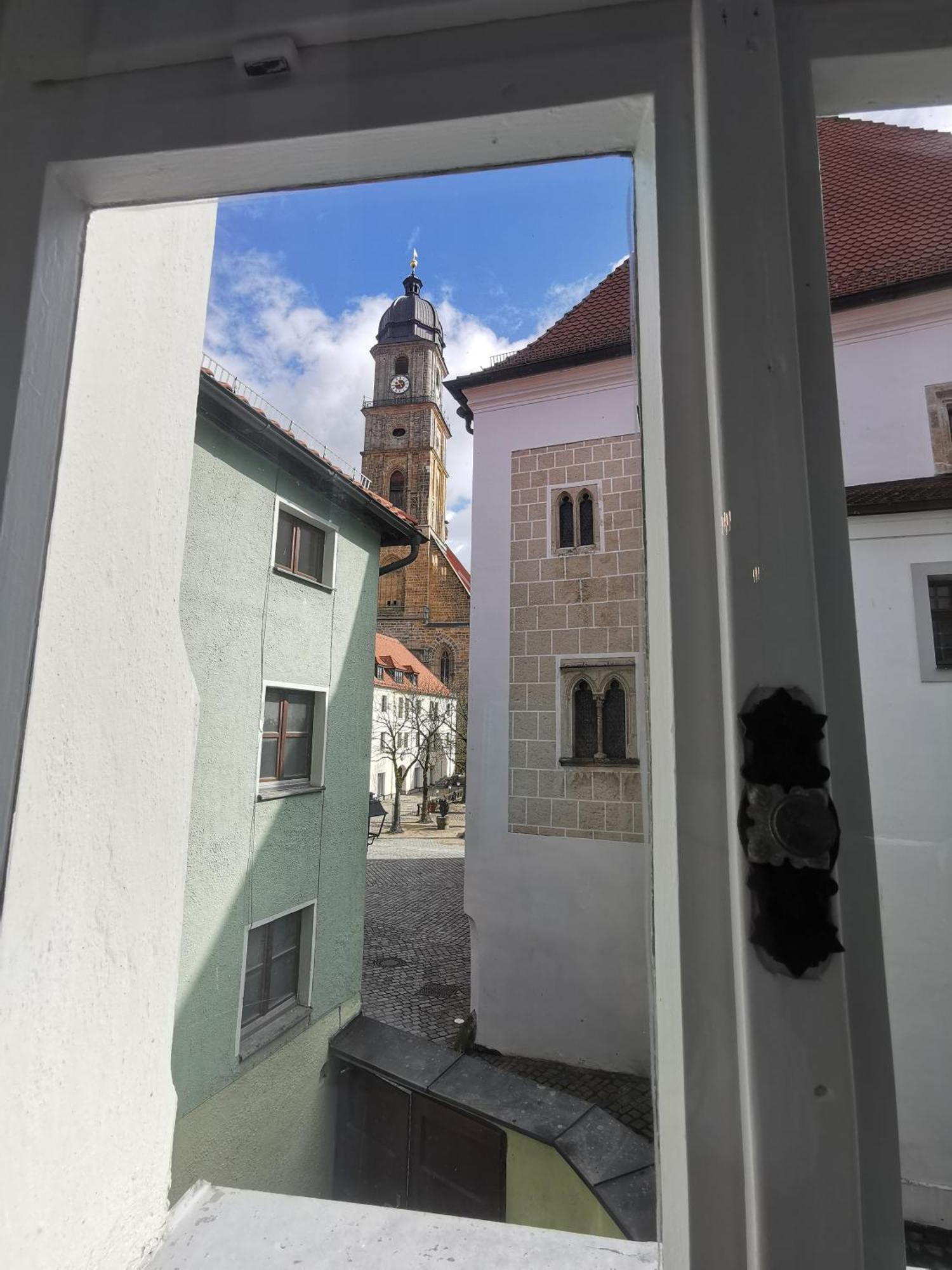 Der Schoenste Platz In Der Altstadt Amberg Exterior photo